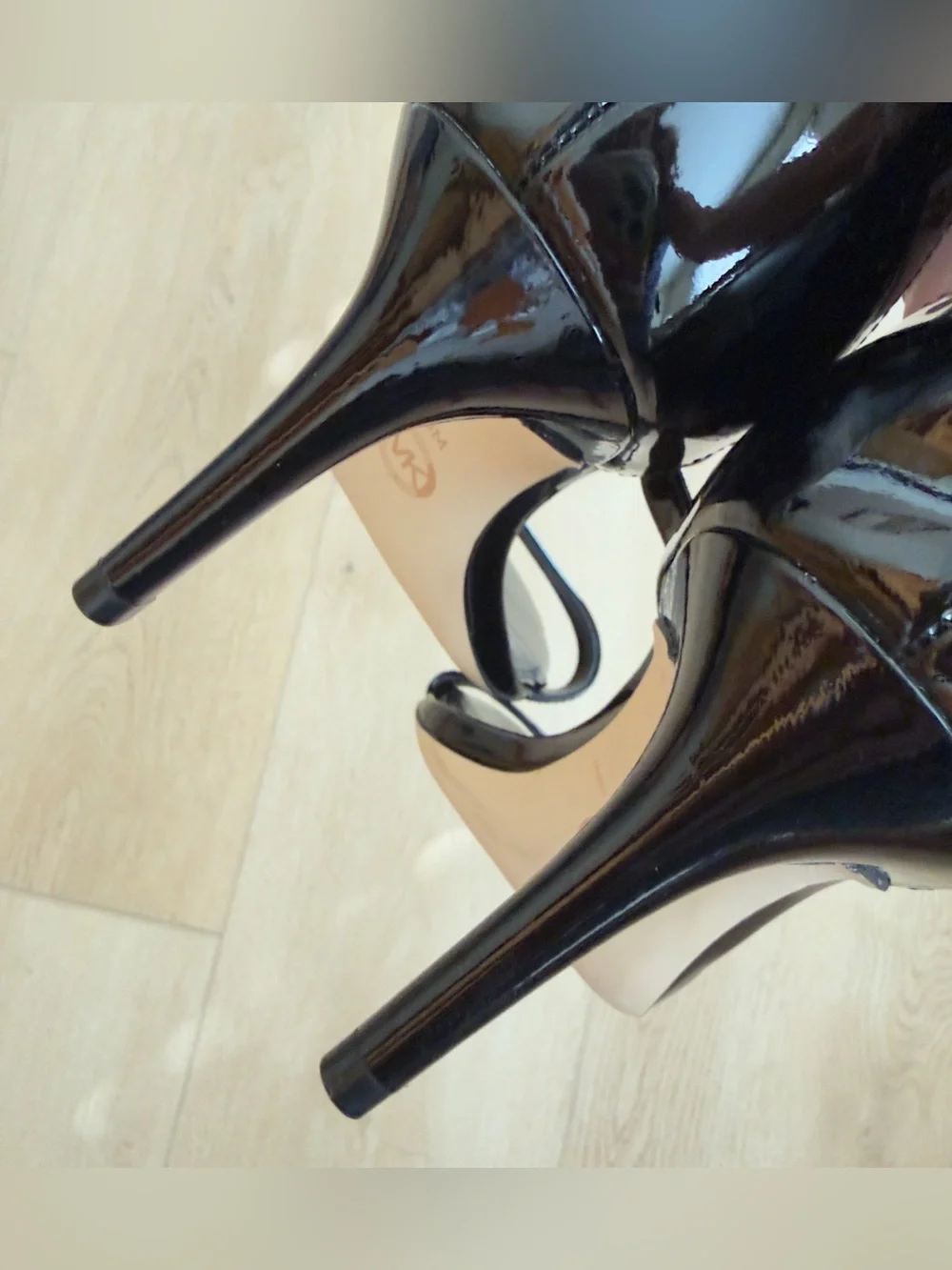 MICHAEL Michael Kors Ava Mid Patent Leather Strappy Sandal Black Size 10